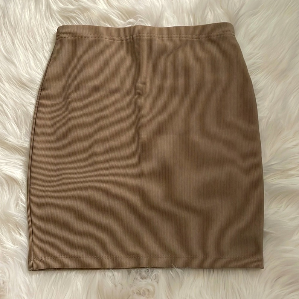 Size S Nude/ tan pencil skirt